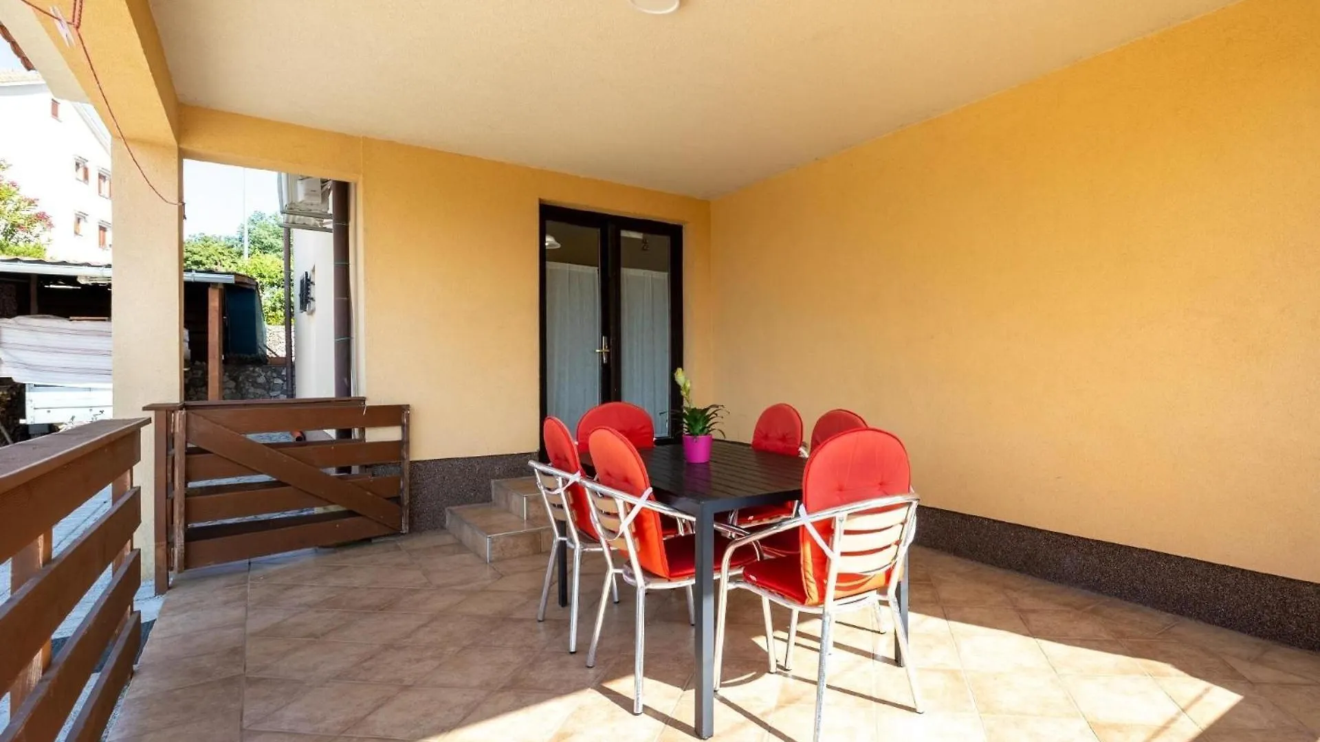 Ferienwohnung Fuer 6 Personen Ca 75 Qm In Njivice, Kvarner Bucht Krk Croatia